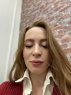 Snapshot of _AngelMoon_ chatting on 11-21-25, 03:38 AngelMoon online show from 11-21-25, 03:38