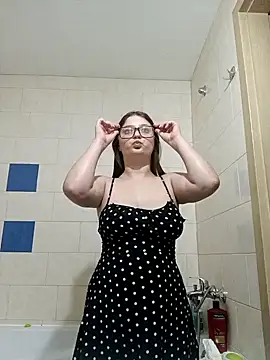 Snapshot of kila_lo chatting on 01-10-25, 12:58 kila lo online show from 01-10-25, 12:58