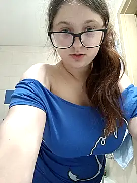 Snapshot of kila_lo chatting on 01-17-25, 07:16 kila lo online show from 01-17-25, 07:16