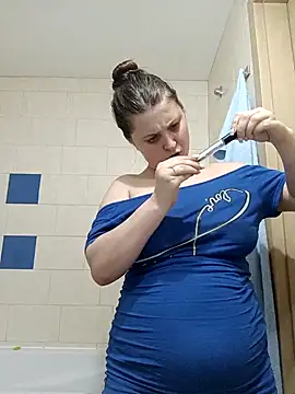 Snapshot of kila_lo chatting on 01-27-25, 12:12 kila lo online show from 01-27-25, 12:12