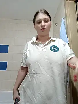 Snapshot of kila_lo chatting on 02-08-25, 02:04 kila lo online show from 02-08-25, 02:04