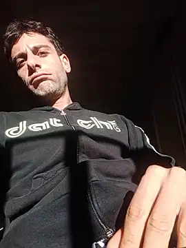 MrTamburine22 online show from 11-05-25, 01:55