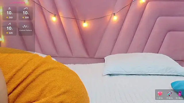 hornybarelylegalgirl online show from 11-04-25, 12:59