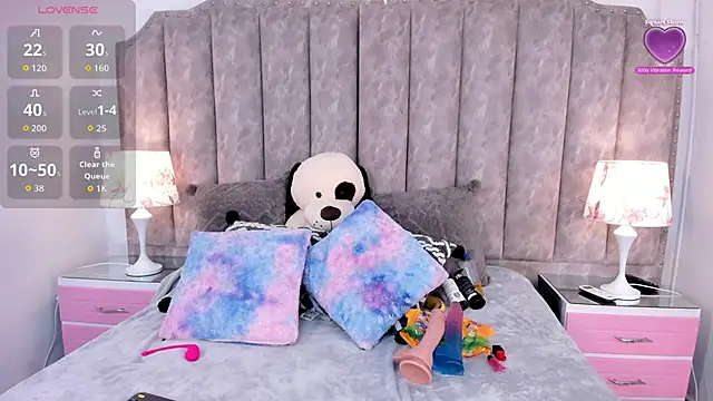 CoralHarmon online show from 11-29-25, 09:51