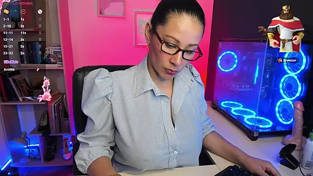 Snapshot of Sue_Wolls chatting on 02-03-25, 06:49 Sue Wolls online show from 02-03-25, 06:49