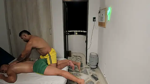 Snapshot of Travis_bakers chatting on 02-06-26, 02:49 Travis bakers online show from 02-06-26, 02:49