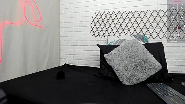 Snapshot of Julieta_333 chatting on 02-02-25, 02:56 Julieta 333 online show from 02-02-25, 02:56