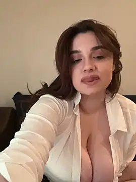 Snapshot of Dreamy_Kitty chatting on 02-19-25, 03:38 Dreamy Kitty online show from 02-19-25, 03:38