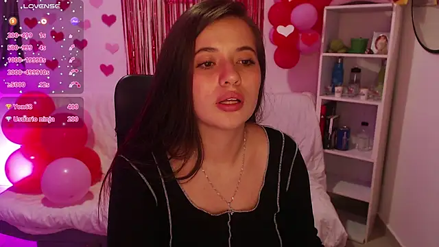 Snapshot of Soy_abby chatting on 02-18-25, 03:31 Soy abby online show from 02-18-25, 03:31