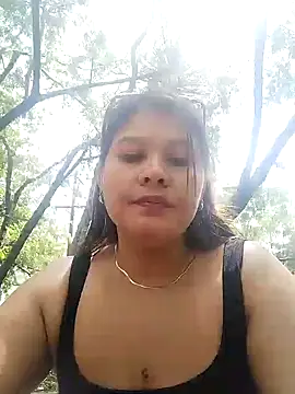 Snapshot of Stylevoluptuousvycky chatting on 12-18-24, 03:44 Stylevoluptuousvycky online show from 12-18-24, 03:44