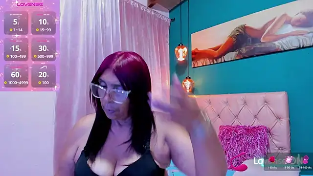 Snapshot of renata_milf_ chatting on 03-06-26, 12:12 renata milf online show from 03-06-26, 12:12