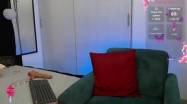 cutehanna1 online show from 02-05-25, 02:40