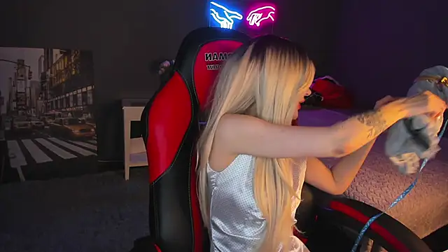 Katty Lights online show from 03-06-25, 11:31