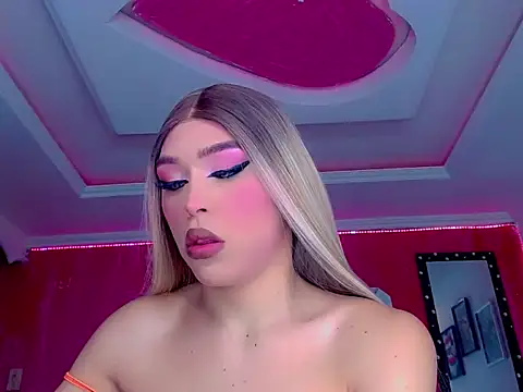 Snapshot of TiffanyMackensyy chatting on 11-03-25, 12:46 TiffanyMackensyy online show from 11-03-25, 12:46