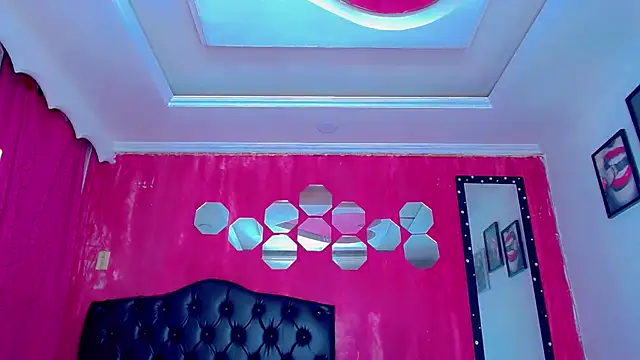 Snapshot of TiffanyMackensyy chatting on 12-16-25, 07:52 TiffanyMackensyy online show from 12-16-25, 07:52