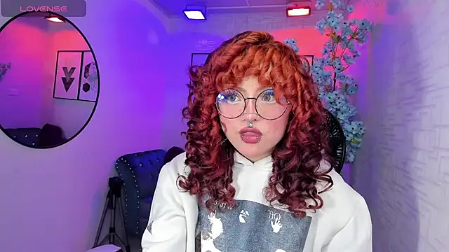 Theia moon online show from 12-18-25, 01:39