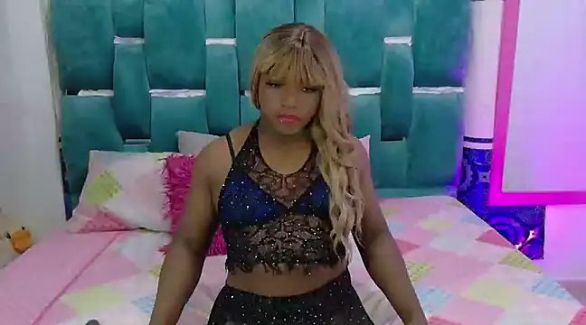 LuisaHottxx online show from 02-13-25, 10:22