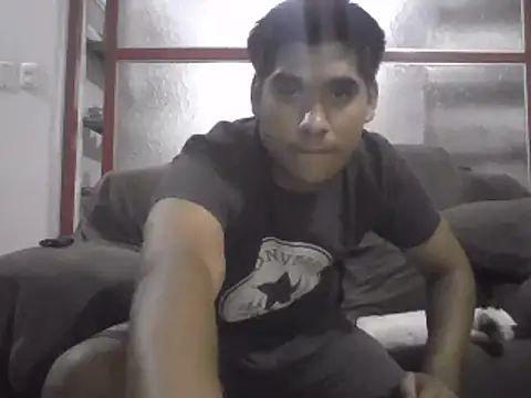 estudiante69 online show from 02-26-25, 11:37