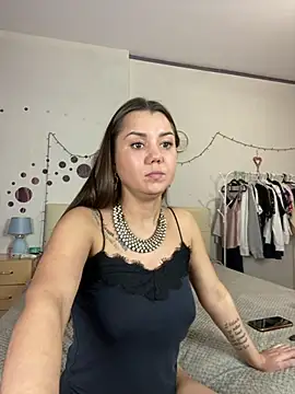 MiraMiss online show from 12-22-24, 12:16