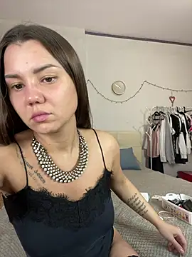 MiraMiss online show from 12-25-24, 04:54
