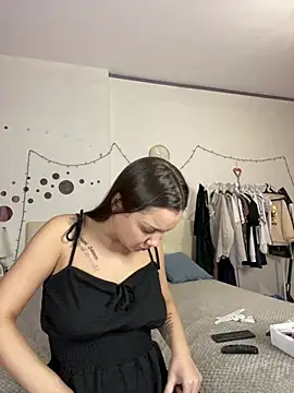 MiraMiss online show from 01-29-25, 04:58