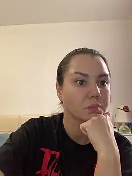 MiraMiss online show from 10-17-25, 07:44