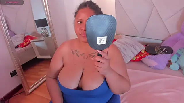 Snapshot of RAVENDIPAUL chatting on 01-14-25, 06:24 RAVENDIPAUL online show from 01-14-25, 06:24
