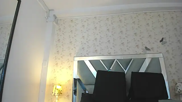 Queenjenn   online show from 12-11-24, 08:50