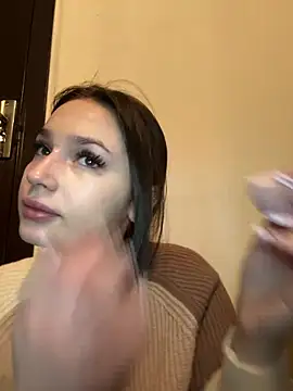 Snapshot of VixenAmour chatting on 02-19-25, 06:21 VixenAmour online show from 02-19-25, 06:21