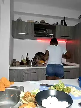 Alison fitness online show from 01-24-25, 12:31