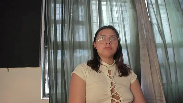 Noellesable online show from 11-07-25, 05:13