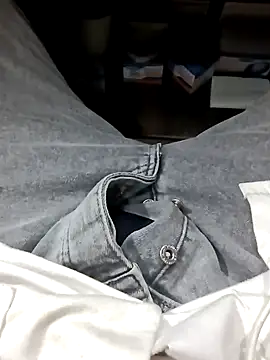 Steve98768 online show from 12-10-24, 07:00