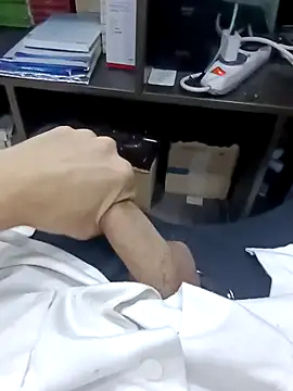 Steve98768 online show from 11-20-25, 09:25