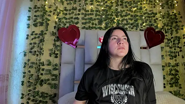 jenifer  power10 online show from 02-18-25, 06:15