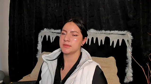 jenifer  power10 online show from 12-04-25, 07:33