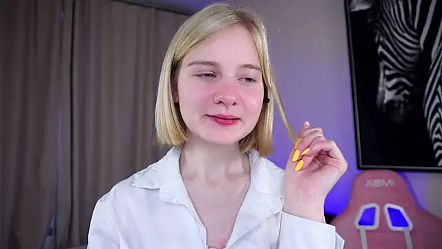 Snapshot of OdelinaFicken chatting on 10-29-25, 06:15 OdelinaFicken online show from 10-29-25, 06:15