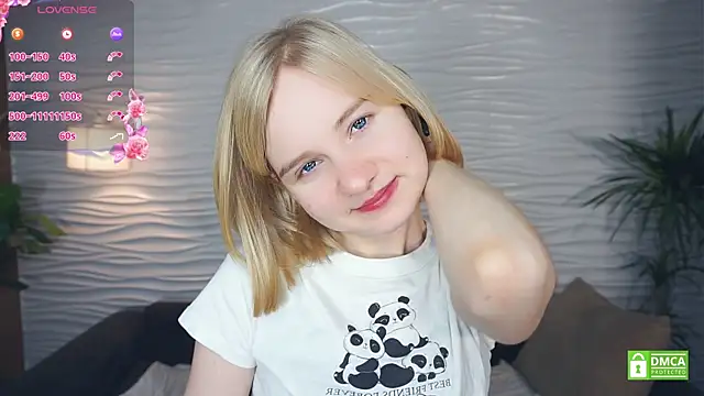 Snapshot of OdelinaFicken chatting on 11-14-25, 04:11 OdelinaFicken online show from 11-14-25, 04:11