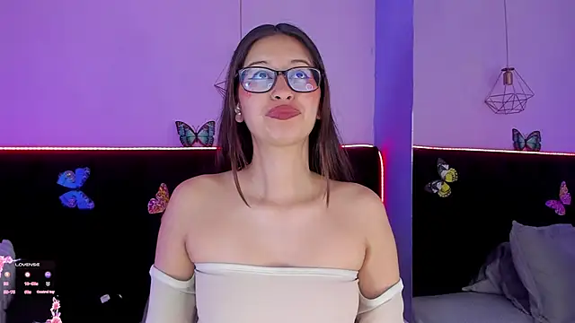 Anastasia Whitee online show from 02-26-26, 04:00