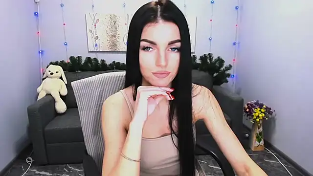 Angelina Clarks online show from 12-16-24, 01:00