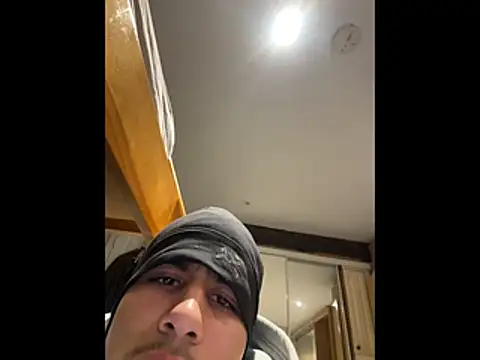 johnycash21 online show from 02-18-26, 05:14