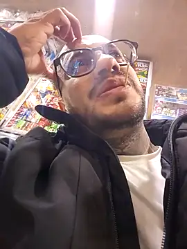 Snapshot of Nicky_smith__ chatting on 11-13-25, 11:25 Nicky smith online show from 11-13-25, 11:25