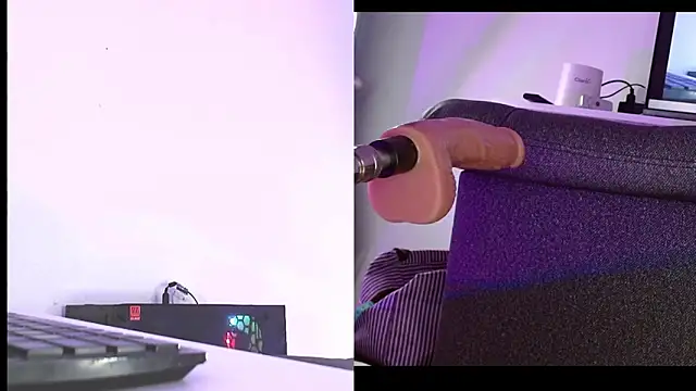 Snapshot of carolina-7 chatting on 02-13-26, 01:23 carolina-7 online show from 02-13-26, 01:23