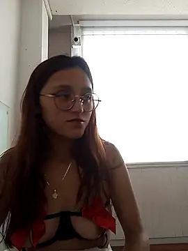 Snapshot of AddisonMars chatting on 12-30-24, 04:19 AddisonMars online show from 12-30-24, 04:19