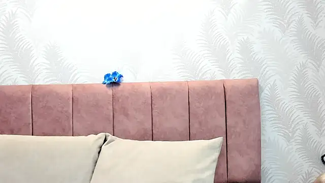 Snapshot of AddisonMars chatting on 01-11-25, 12:29 AddisonMars online show from 01-11-25, 12:29