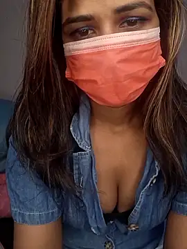 Snapshot of Aaliyalove1 chatting on 03-08-25, 02:12 Aaliyalove1 online show from 03-08-25, 02:12