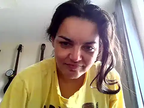 Snapshot of escritorasafada chatting on 03-19-25, 04:13 escritorasafada online show from 03-19-25, 04:13