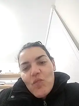 Snapshot of escritorasafada chatting on 09-27-25, 04:06 escritorasafada online show from 09-27-25, 04:06