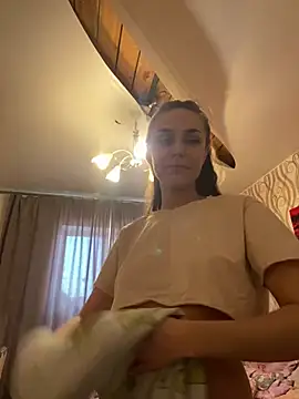 Snapshot of Burning_girlss chatting on 12-23-24, 04:22 Burning girlss online show from 12-23-24, 04:22