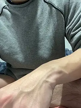 Snapshot of xxxxxrenxxxxx chatting on 01-04-25, 12:16 xxxxxrenxxxxx online show from 01-04-25, 12:16