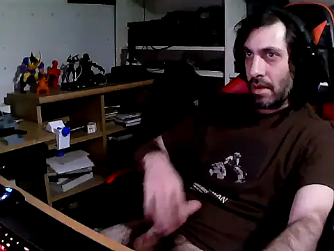 Snapshot of johnwood88 chatting on 11-12-25, 05:41 johnwood88 online show from 11-12-25, 05:41